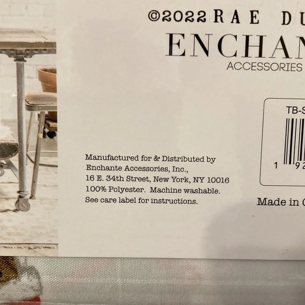 NWT Rae Dunn NORTH POLE SANTA AND MRS CLAUS TWIN CHRISTMAS SHEET SET